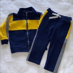 CARTER’S SWEATSUIT BOY’S SIZE 2T